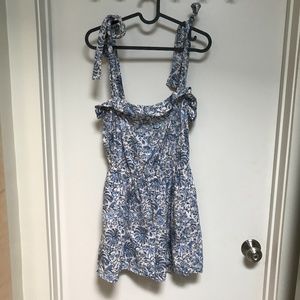 🌵H&M Blue/White Floral Romper